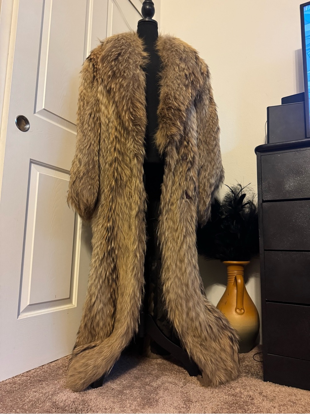 Luxury Long authentic raccoon Fur Trench Coat in Brown